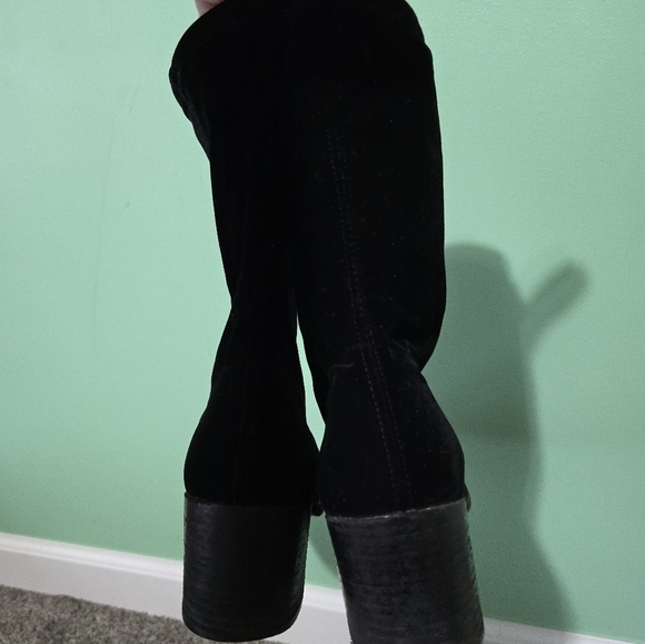 DKNY SUEDE CLASSIC PULL-ON HEELED BOOT FASHION NAPPA BLACK WOMENS 8 MED Spain - Picture 4 of 9